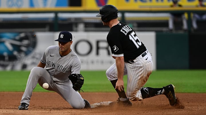 Isiah Kiner-Falefa ha tenido muchos problemas defensivos en la serie en Chicago