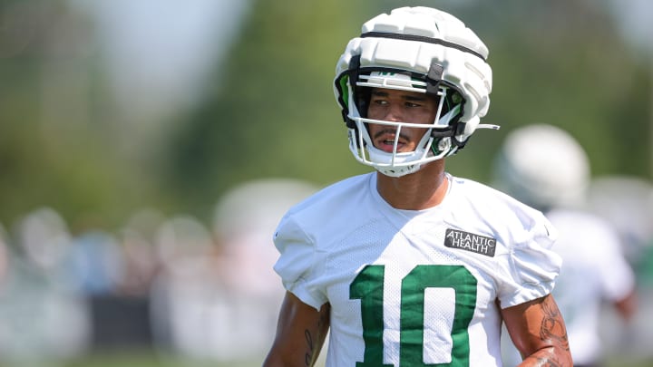 Jul 27, 2024; Florham Park, NJ, USA; New York Jets wide receiver Allen Lazard (10) looks on during training camp at Atlantic Health Jets Training Center. Jul 27, 2024; Florham Park, NJ, USA; New York Jets wide receiver Allen Lazard (10) looks on during training camp at Atlantic Health Jets Training Center.