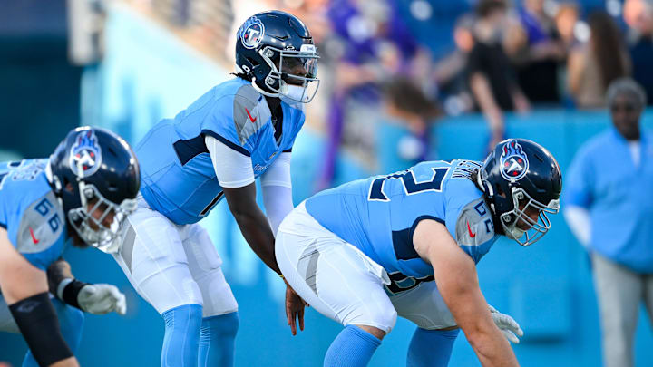 Aug 22, 2025; Nashville, Tennessee, USA; Tennessee Titans quarterback Cameron Ward (1) goes under center Corey Levin (62) at Nissan Stadium. Mandatory Credit: Steve Roberts-Imagn Images Aug 22, 2025; Nashville, Tennessee, USA; Tennessee Titans quarterback Cameron Ward (1) goes under center Corey Levin (62) at Nissan Stadium. Mandatory Credit: Steve Roberts-Imagn Images