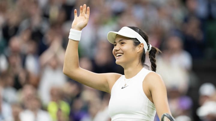 Emma Raducanu responded to Andy Murray's mom.