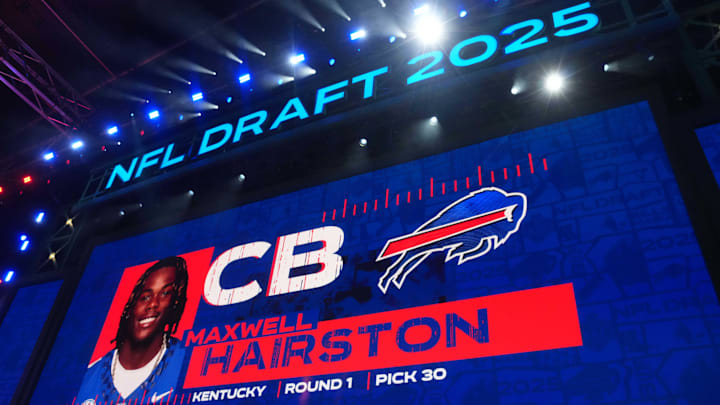 Apr 24, 2025; Green Bay, WI, USA; Kentucky Wildcats cornerback Maxwell Hairston is selected as the No. 30 pick by the Buffalo Bills during the NFL Draft at Lambeau Field. Mandatory Credit: Kirby Lee-Imagn Images