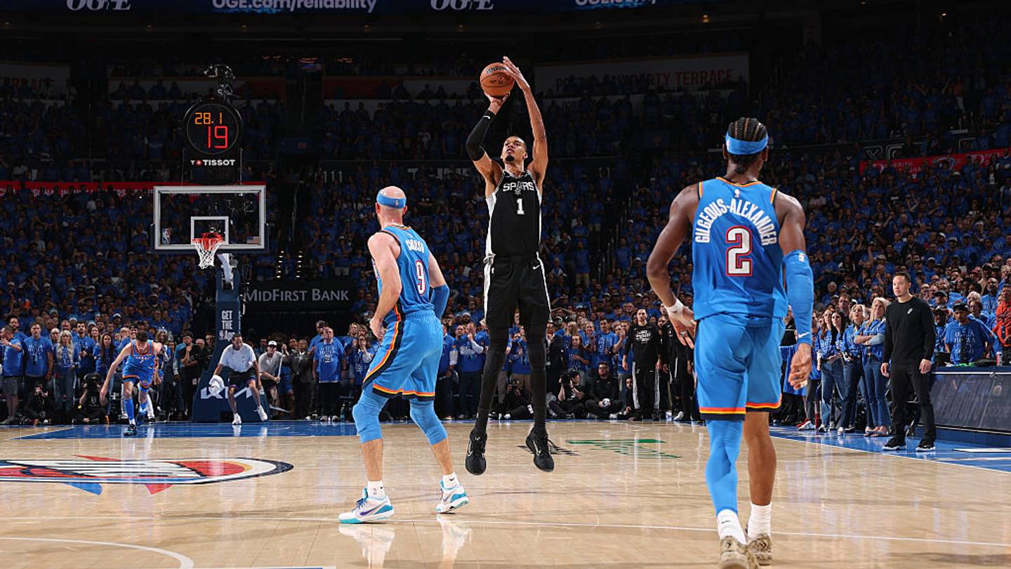 Victor Wembanyama's Logo Three Was So Eerily Similar to This Iconic Steph Curry Shot