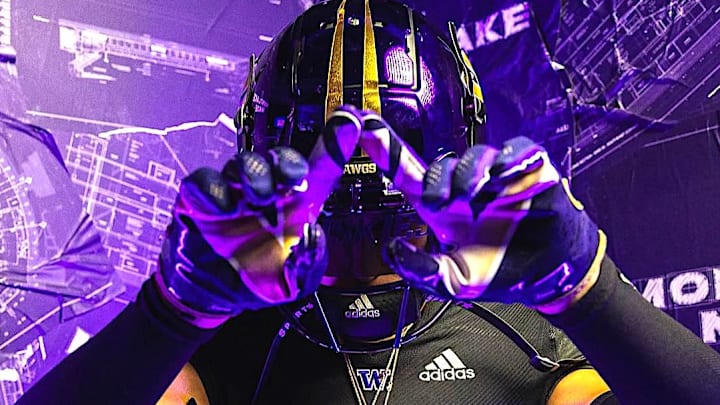 Gavin Day has committed to the UW after his official visit. Gavin Day has committed to the UW after his official visit.