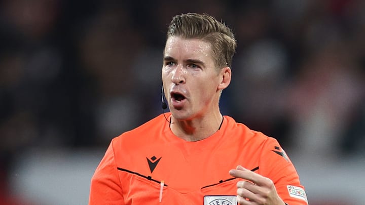 François Letexier va être récompensé avant le choc entre l'Italie et la France. François Letexier va être récompensé avant le choc entre l'Italie et la France.