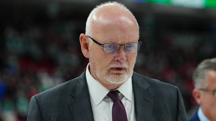 Buffalo Sabres head coach Lindy Ruff