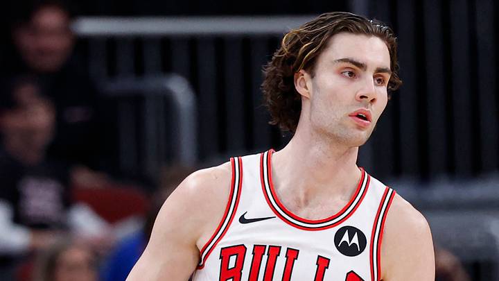 Feb 19, 2026; Chicago, Illinois, USA; Chicago Bulls guard Josh Giddey (3) looks to pass the ball against the Toronto Raptors during the first half at United Center. Mandatory Credit: Kamil Krzaczynski-Imagn Images Feb 19, 2026; Chicago, Illinois, USA; Chicago Bulls guard Josh Giddey (3) looks to pass the ball against the Toronto Raptors during the first half at United Center. Mandatory Credit: Kamil Krzaczynski-Imagn Images