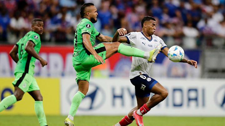 Atlético Nacional e Bahia brigam pela liderança do Grupo F Atlético Nacional e Bahia brigam pela liderança do Grupo F