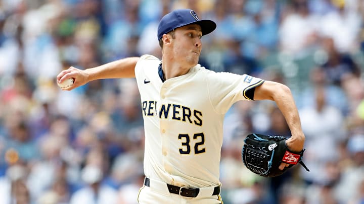 Pittsburgh Pirates v Milwaukee Brewers