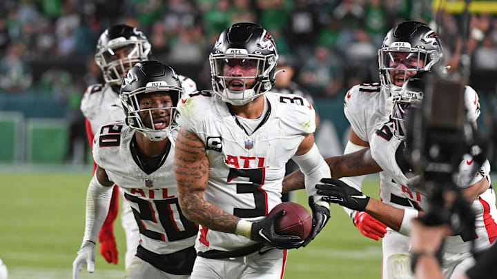 Atlanta Falcons safety Jessie Bates III celebrates his game-winning interception against the Philadelphia Eagles.