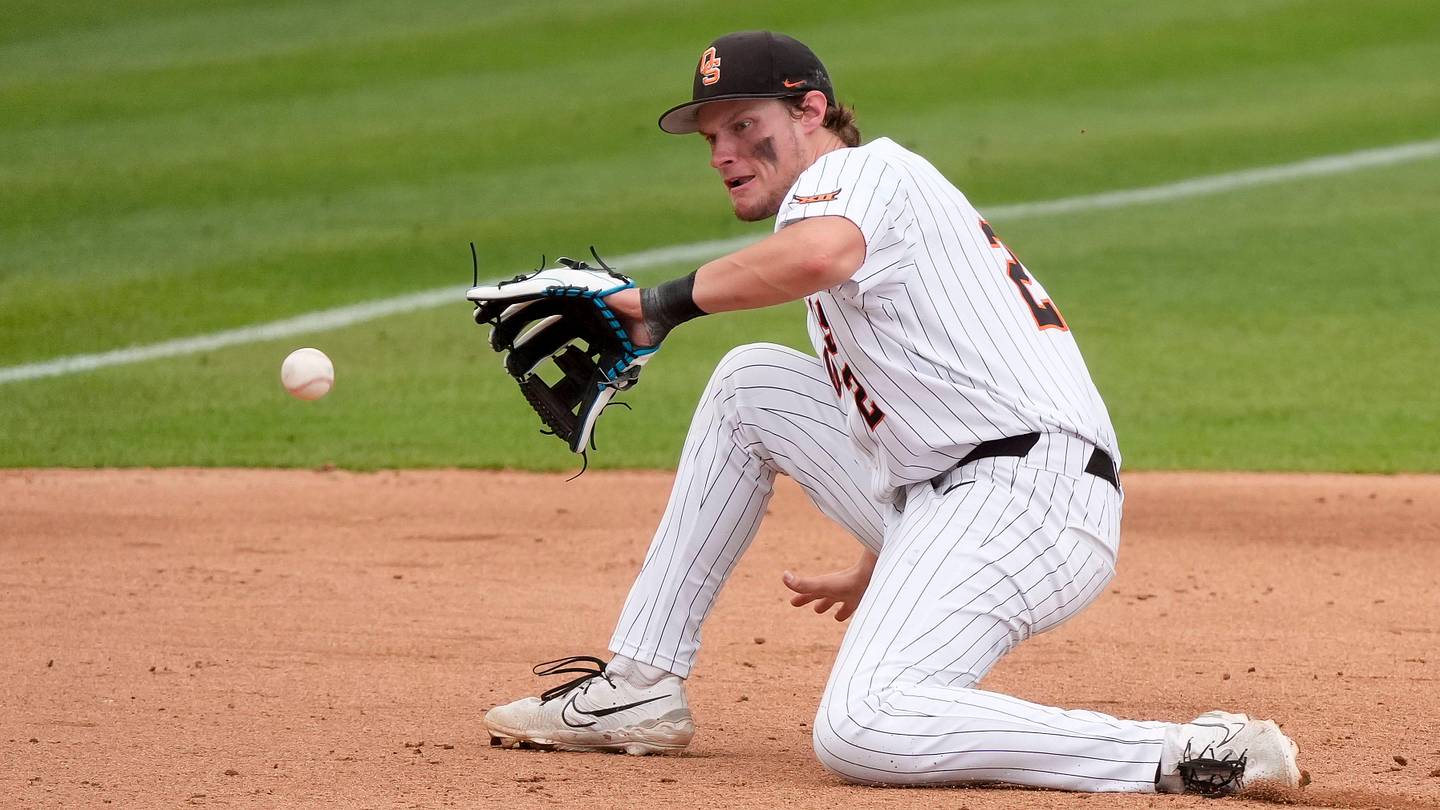 Stay Alive: Oklahoma State Baseball Faces Elimination in Regional Tournament