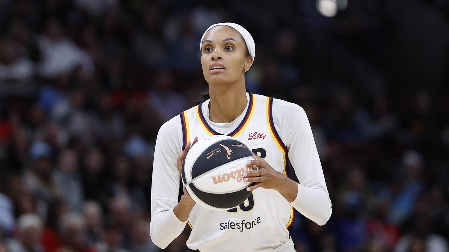 DeWanna Bonner Returns Home to Boost Mercury's Season