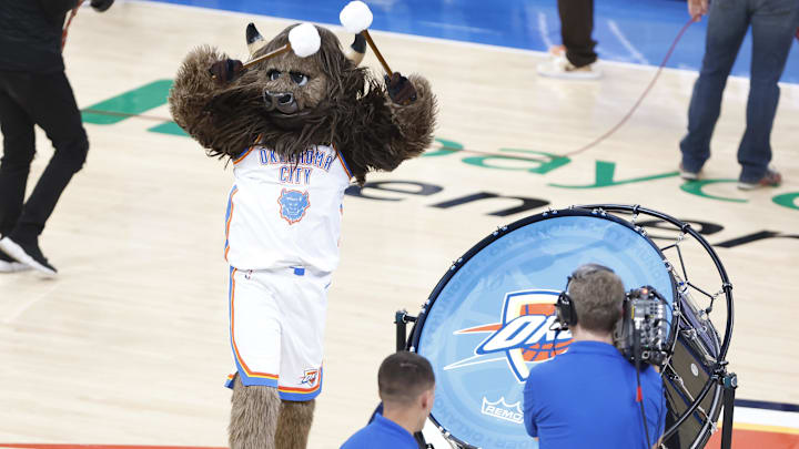 Oct 30, 2024; Oklahoma City, Oklahoma, USA; Oklahoma City Thunder mascot gets the crowd excited before the start of a game between the Oklahoma City Thunder and San Antonio Spurs at Paycom Center. Mandatory Credit: Alonzo Adams-Imagn Images Oct 30, 2024; Oklahoma City, Oklahoma, USA; Oklahoma City Thunder mascot gets the crowd excited before the start of a game between the Oklahoma City Thunder and San Antonio Spurs at Paycom Center. Mandatory Credit: Alonzo Adams-Imagn Images