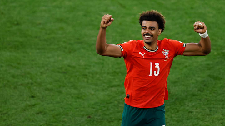 Renato Veiga jubelt ab sofort für den FC Villareal und nicht für Dortmund. 