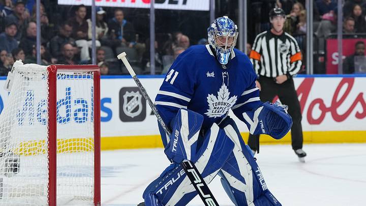 Oct 6, 2026; Toronto, Ontario, CAN; Toronto Maple Leafs goaltender Anthony Stolarz (41) follows the play against the Nashville Predators during the second period at Scotiabank Arena. Mandatory Credit: Nick Turchiaro-Imagn Images Oct 6, 2026; Toronto, Ontario, CAN; Toronto Maple Leafs goaltender Anthony Stolarz (41) follows the play against the Nashville Predators during the second period at Scotiabank Arena. Mandatory Credit: Nick Turchiaro-Imagn Images