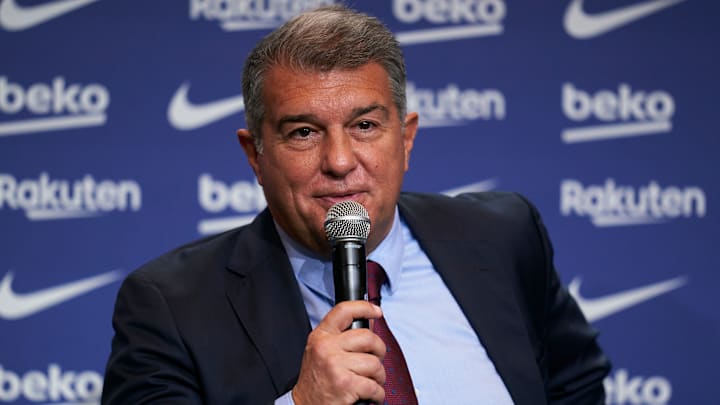 Le président du FC Barcelone, Joan Laporta, a les idées claires concernant l'avenir de son club. Le président du FC Barcelone, Joan Laporta, a les idées claires concernant l'avenir de son club.