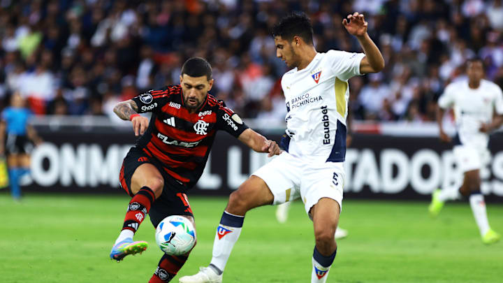 Flamengo faz campanha abaixo da média na Libertadores Flamengo faz campanha abaixo da média na Libertadores