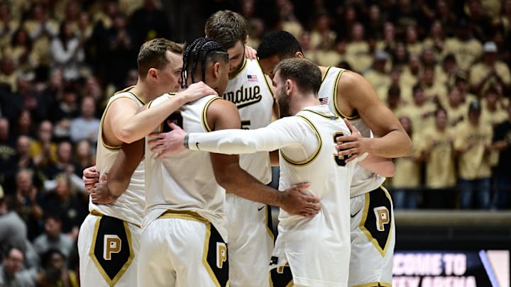 The Purdue Boilermakers huddle before the game against the Oregon Ducks. The Purdue Boilermakers huddle before the game against the Oregon Ducks.