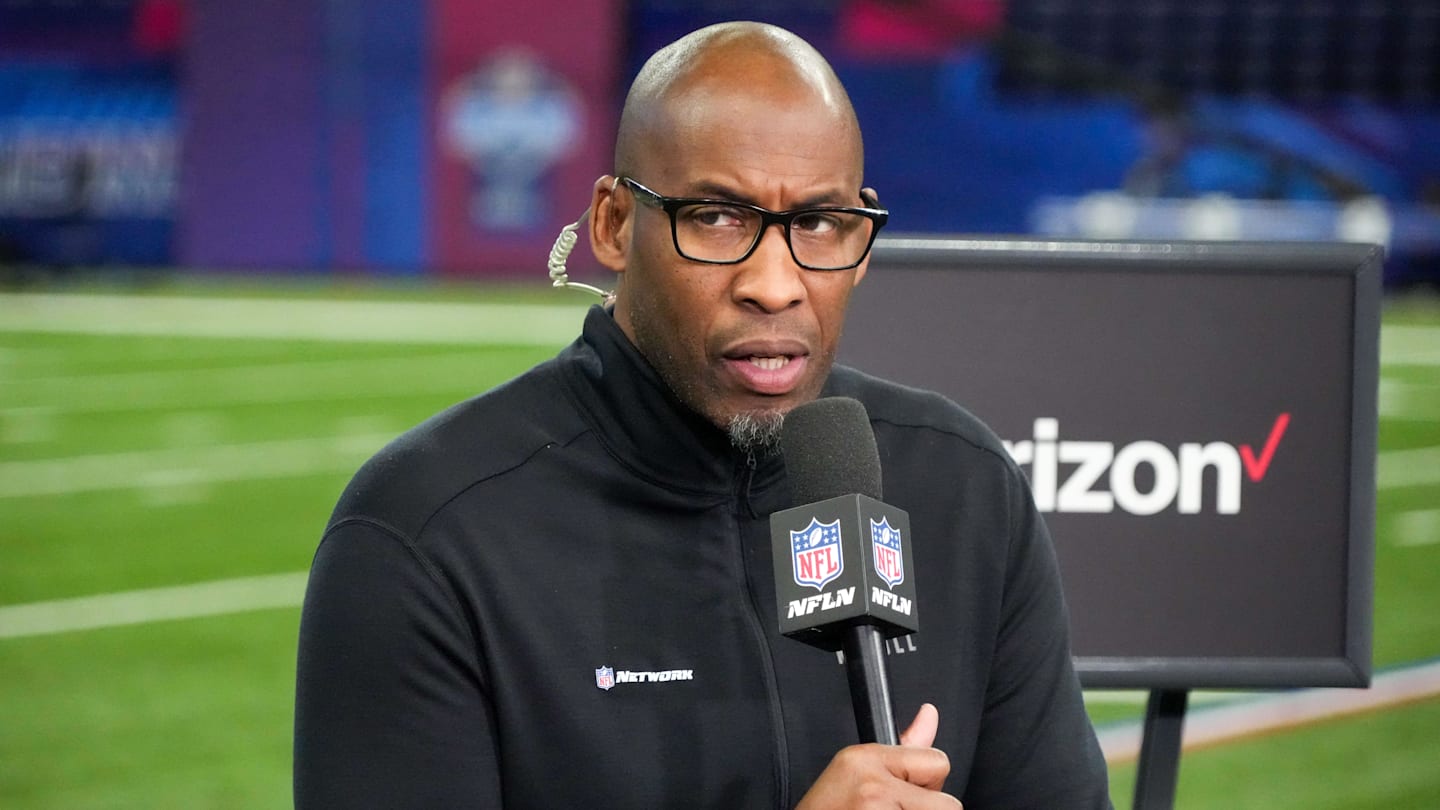 Bucky Brooks Ships Impactful Defender to the Bears in His First Mock Draft