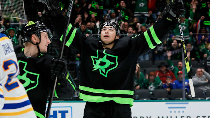 NHL: DEC 31 Sabres at Stars