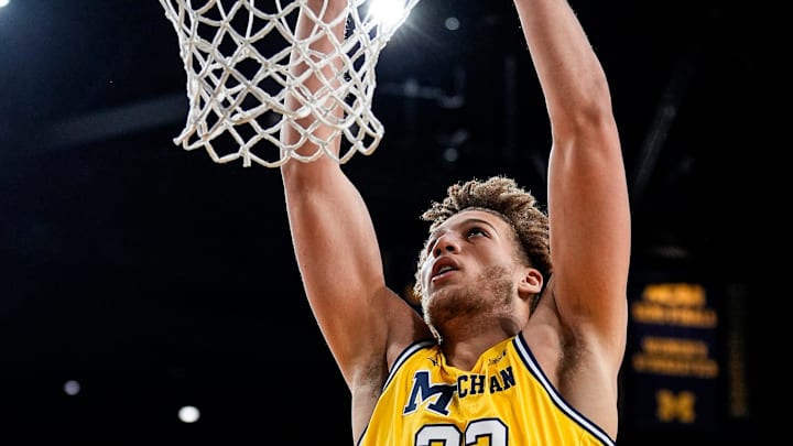 Michigan center Malick Kordel (32) dunks against Middle Tennessee during the second half at Crisler Center in Ann Arbor on Wednesday, November 19, 2025.