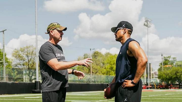 Former Eagles QB coach Scott Loeffler has been helping Jalen Hurts this offseason.