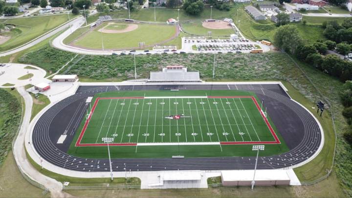 Missouri Valley snapped a 28-game losing streak with a win on Friday night on Homecoming. Missouri Valley snapped a 28-game losing streak with a win on Friday night on Homecoming.