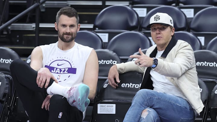 Nov 10, 2025; Salt Lake City, Utah, USA; Utah Jazz forward Kevin Love (left) and Jazz owner Ryan Smith speak before the game against the Minnesota Timberwolves at Delta Center. Mandatory Credit: Rob Gray-Imagn Images Nov 10, 2025; Salt Lake City, Utah, USA; Utah Jazz forward Kevin Love (left) and Jazz owner Ryan Smith speak before the game against the Minnesota Timberwolves at Delta Center. Mandatory Credit: Rob Gray-Imagn Images