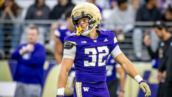 Ryken Moon is a walk-on running back and the son of Warren Moon. Ryken Moon is a walk-on running back and the son of Warren Moon.