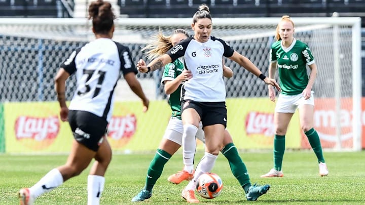 Palmeiras e Corinthians vão batalhar pelo título da Supercopa Feminina