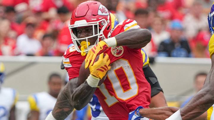 Aug 15, 2026; Kansas City, Missouri, USA; Kansas City Chiefs running back Emmett Johnson (10) runs the ball against the Los Angeles Rams during the first half of the pre season game at Arrowhead Stadium. Mandatory Credit: Denny Medley-Imagn Images Aug 15, 2026; Kansas City, Missouri, USA; Kansas City Chiefs running back Emmett Johnson (10) runs the ball against the Los Angeles Rams during the first half of the pre season game at Arrowhead Stadium. Mandatory Credit: Denny Medley-Imagn Images