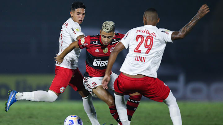 Embate entre Red Bull Bragantino e Flamengo é determinante para sequência do técnico Paulo Sousa 