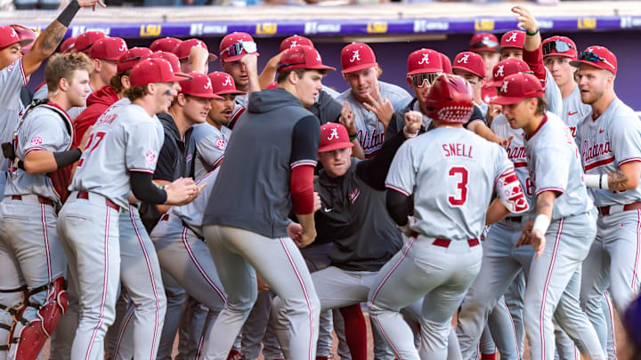Kade Snell 3 Homerun, LSU Tigers take on Alabama Baseball in Baton Rouge, LA. Thursday, April 17, 2025.