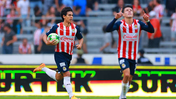 El posible once de Chivas si se cumplieran todos sus rumores de fichajes