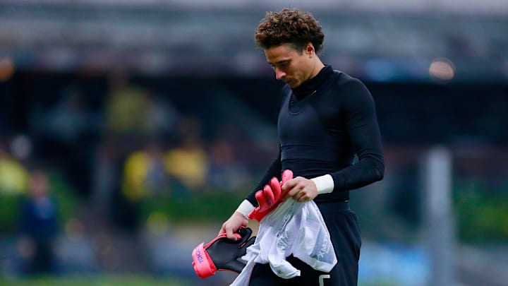 El portero Guillermo Ochoa aún no renueva contrato con el América. El portero Guillermo Ochoa aún no renueva contrato con el América.