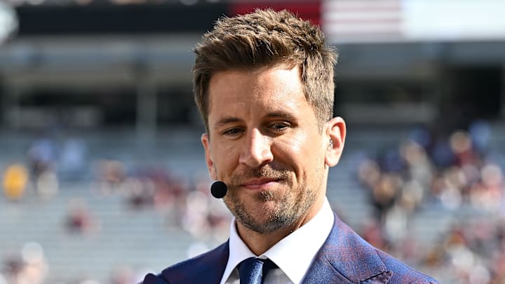 College football analyst Jordan Rodgers highlighted Oklahoma Sooners quarterback John Mateer as the favorite to win the Heisman Trophy.