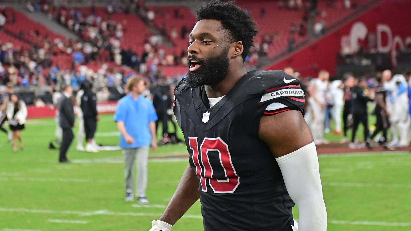 Bears Named Fit for Josh Sweat as Cardinals Drama Creates Trade Opening