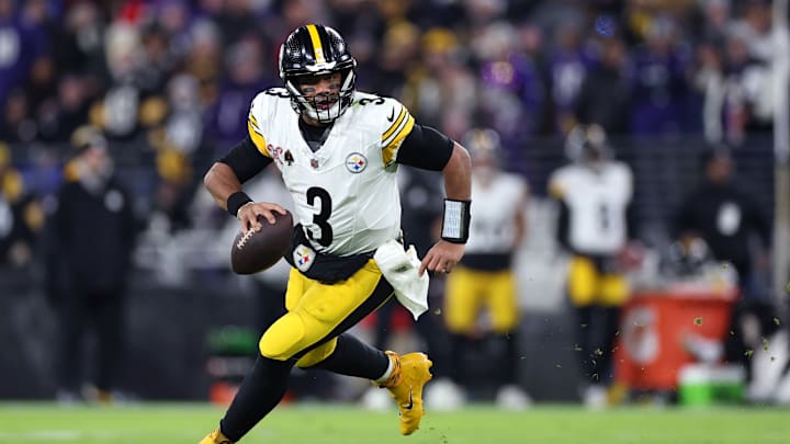 Pittsburgh Steelers v Baltimore Ravens