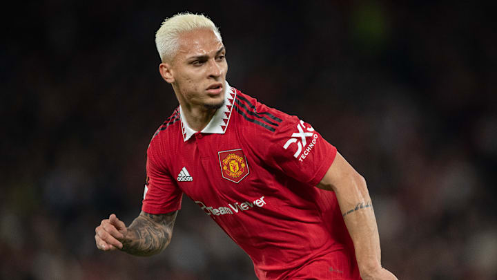 Com Antony em ação, o Manchester United volta a campo na Premier League.