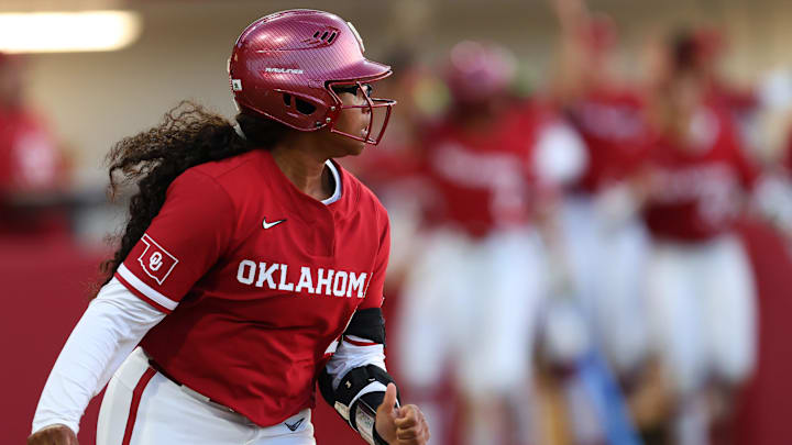 Oklahoma's Cydney Sanders