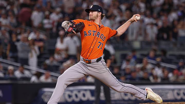 Aug 8, 2025; Bronx, New York, USA; Houston Astros relief pitcher Josh Hader (71) delivers a pitch during the ninth inning against the New York Yankees at Yankee Stadium. Mandatory Credit: Vincent Carchietta-Imagn Images
