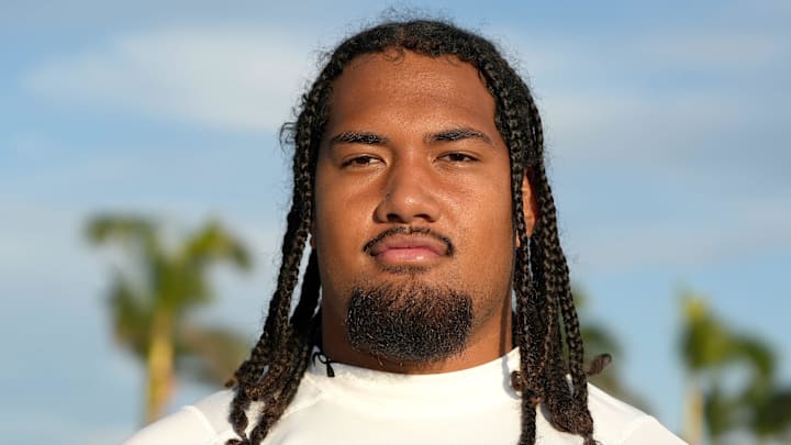 (#44) Keenyi Pepe, OL, 6'7, 330 pounds, for the white team, Class of 2026, during IMG's Academy Pro Day held at IMG's football field in Bradenton, FL on Thursday, Feb, 27, 2025. (#44) Keenyi Pepe, OL, 6'7, 330 pounds, for the white team, Class of 2026, during IMG's Academy Pro Day held at IMG's football field in Bradenton, FL on Thursday, Feb, 27, 2025.