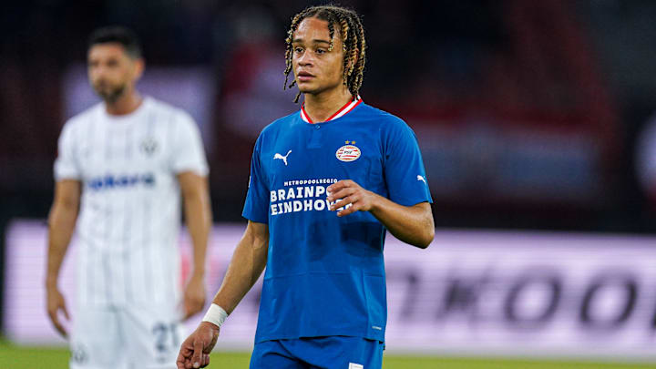 Simons is shining with PSV