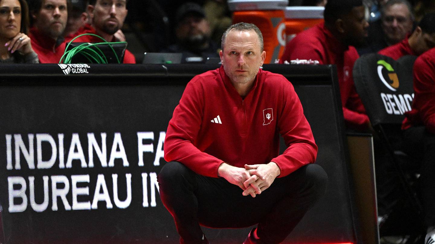 Darian DeVries Provides Spring Indiana Basketball Update