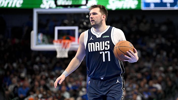 Nov 19, 2024; Dallas, Texas, USA; Dallas Mavericks guard Luka Doncic (77) brings the ball up court against the New Orleans Pelicans during the second half at the American Airlines Center. Mandatory Credit: Jerome Miron-Imagn Images