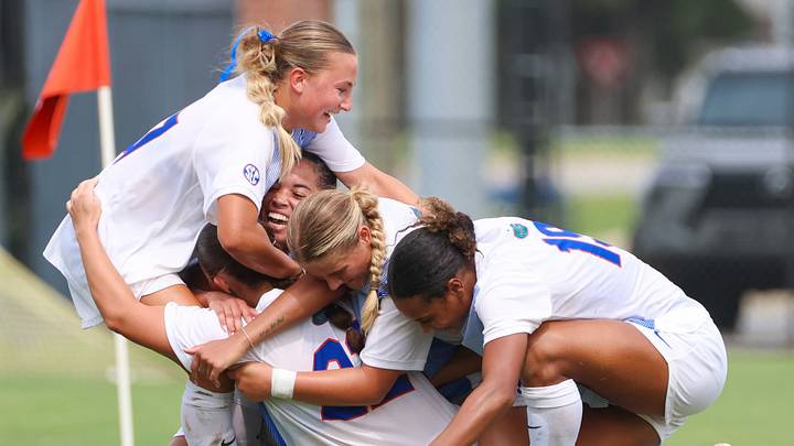 Florida upset No. 3 Florida State, 3-1, in head coach Nick Zimmerman's third match leading the program. Florida upset No. 3 Florida State, 3-1, in head coach Nick Zimmerman's third match leading the program.