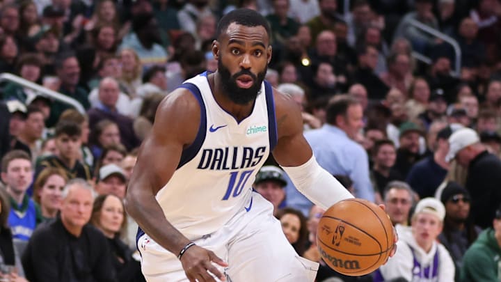 Dallas Mavericks v Milwaukee Bucks