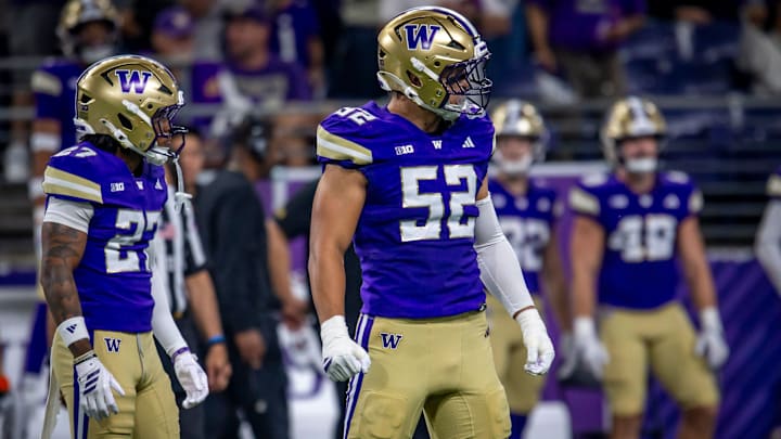 Devin Hyde (52) came ready to play right away at the UW. 