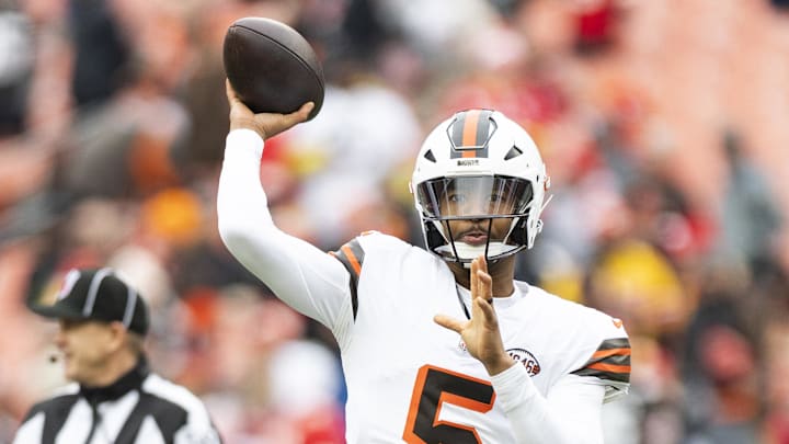 Dec 15, 2024; Cleveland, Ohio, USA; Cleveland Browns quarterback Jameis Winston (5) throws the ball during warm ups against the Kansas City Chiefs at Huntington Bank Field. Mandatory Credit: Scott Galvin-Imagn Images Dec 15, 2024; Cleveland, Ohio, USA; Cleveland Browns quarterback Jameis Winston (5) throws the ball during warm ups against the Kansas City Chiefs at Huntington Bank Field. Mandatory Credit: Scott Galvin-Imagn Images