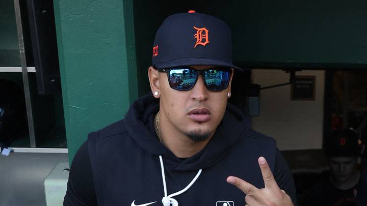 Aug 17, 2026; Pittsburgh, Pennsylvania, USA; Detroit Tigers shortstop Javier Báez (28) enters the dugout to play the Pittsburgh Pirates at PNC Park. Mandatory Credit: Charles LeClaire-Imagn Images Aug 17, 2026; Pittsburgh, Pennsylvania, USA; Detroit Tigers shortstop Javier Báez (28) enters the dugout to play the Pittsburgh Pirates at PNC Park. Mandatory Credit: Charles LeClaire-Imagn Images
