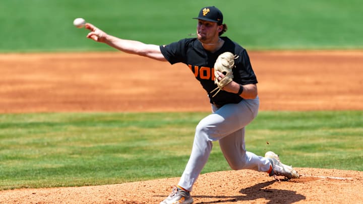 AJ Russell 33, LSU Tigers take on the Tennessee Vols. Sunday, April 27, 2025.